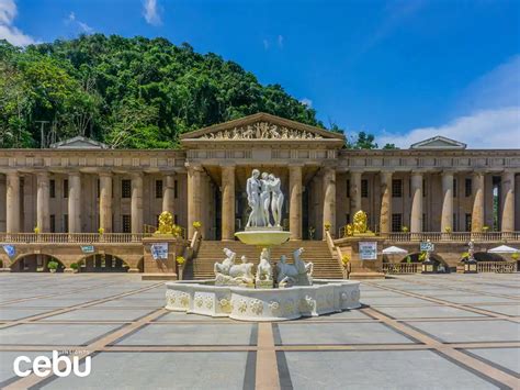 The Beautiful Temple Of Leah: A Man's Dedication Of Love .